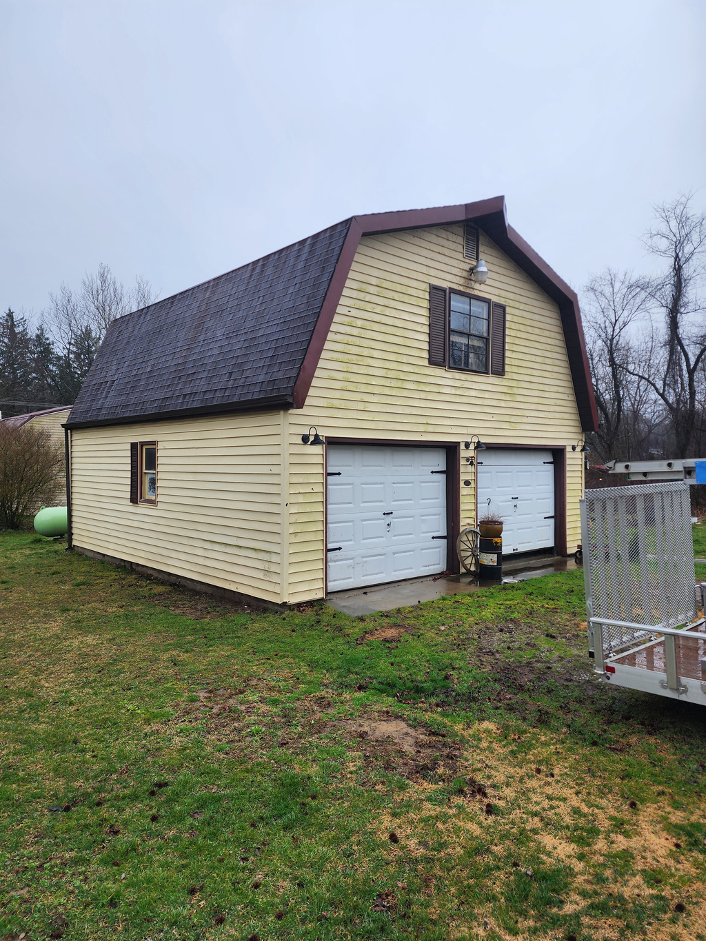 A rainy day for house washing in Hillsboro Ohio