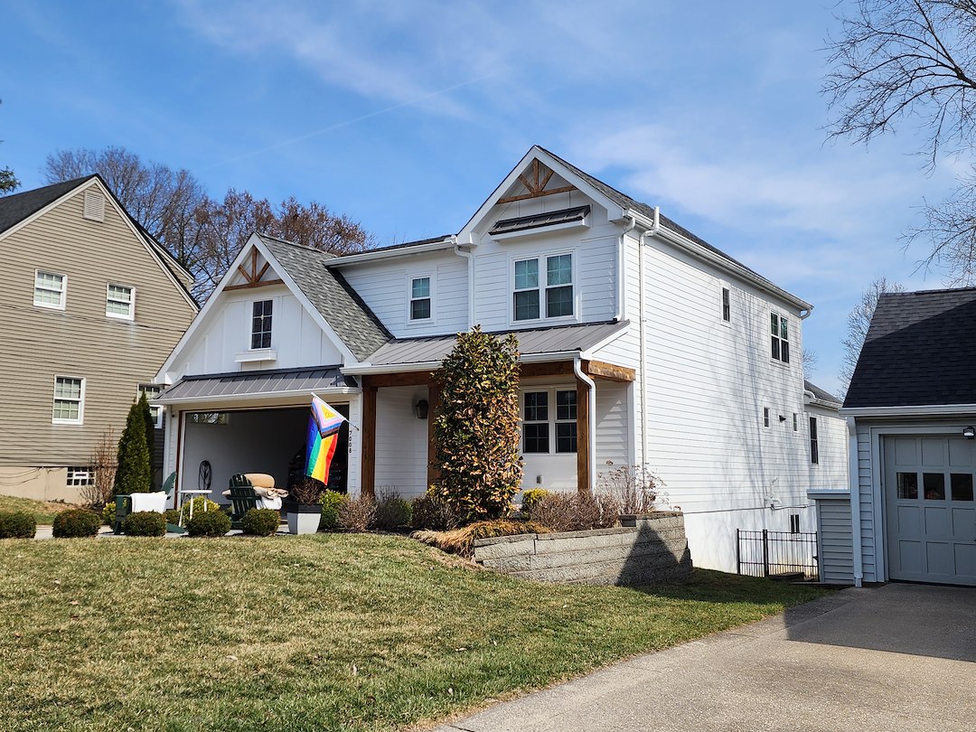 House Washing in Madeira Ohio on this gorgeous spring day