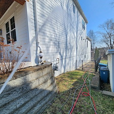 House-Washing-in-Madeira-Ohio-on-this-gorgeous-spring-day 0