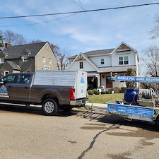 House-Washing-in-Madeira-Ohio-on-this-gorgeous-spring-day 1