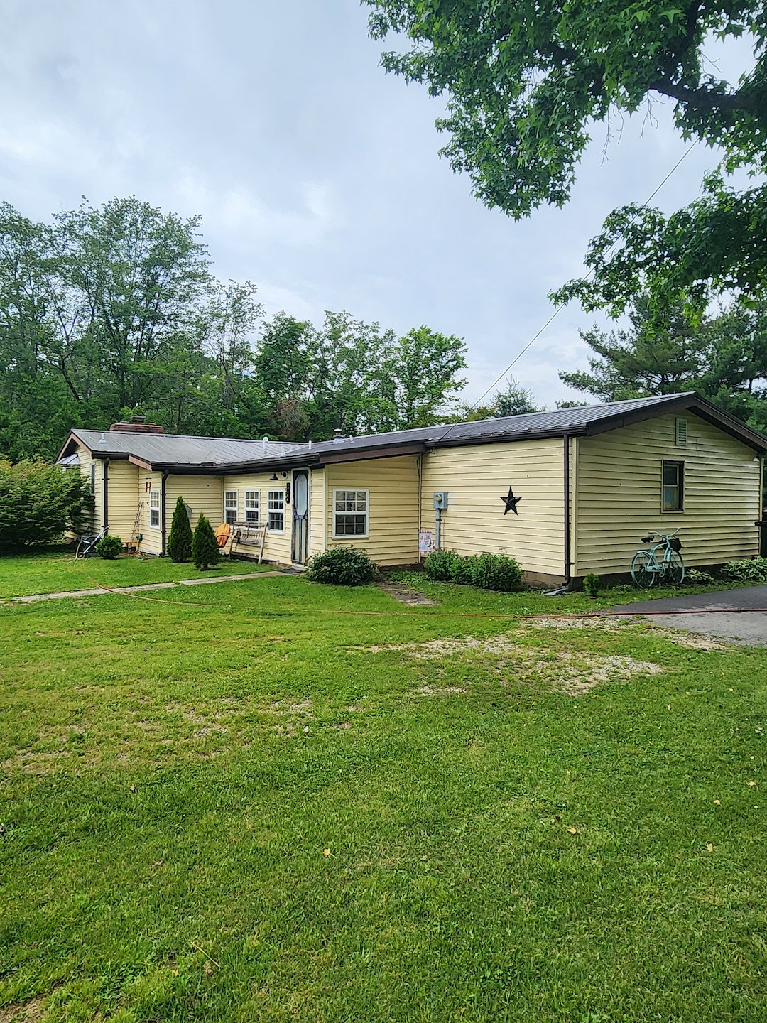 House Washing, Power Washing: Hillsboro Ohio